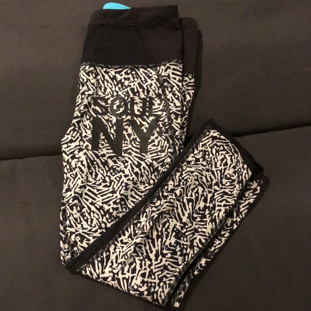 Soulcycle NY Lululemon leggings